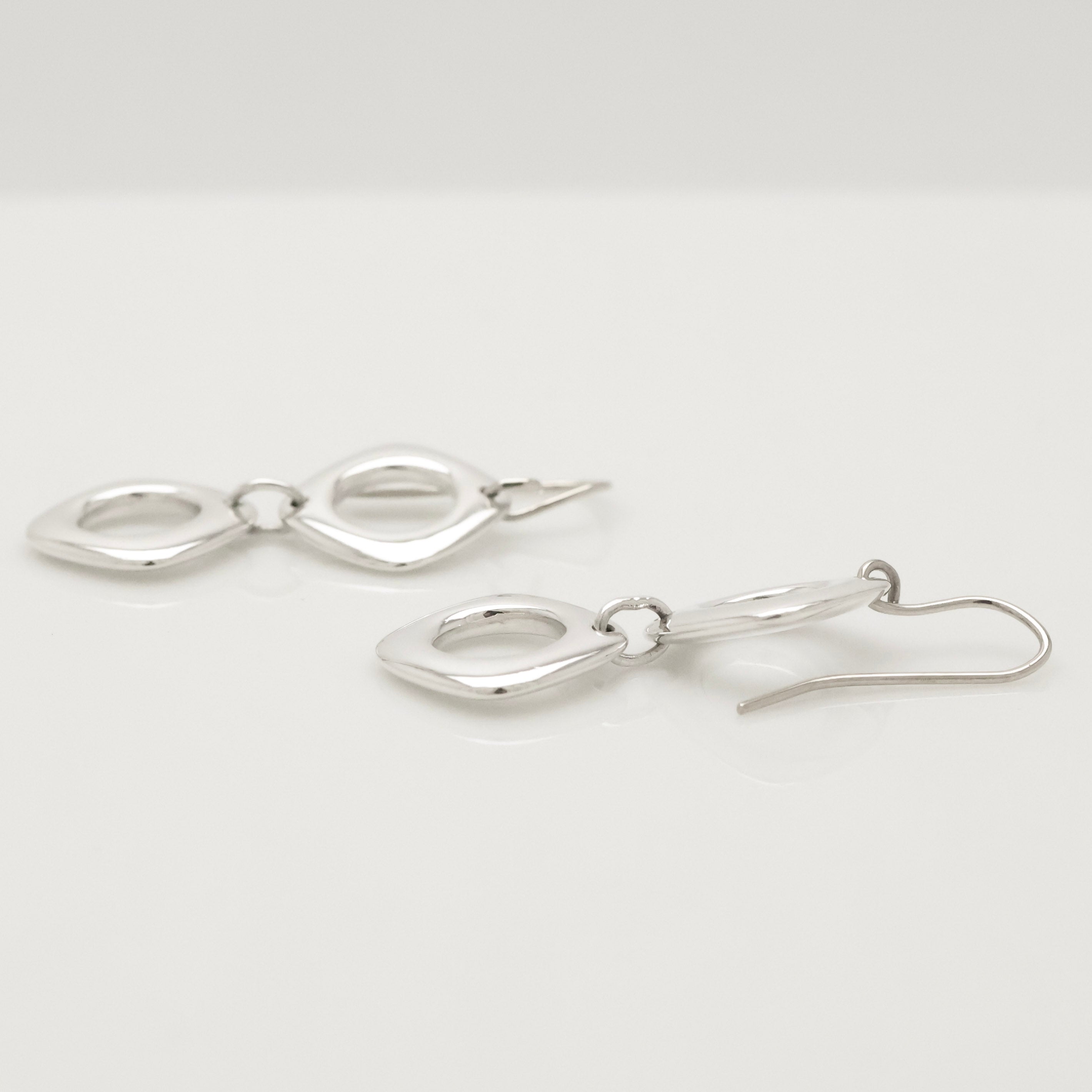 TIFFANY&Co. ダブル クッション スクエア フック ピアス AG925