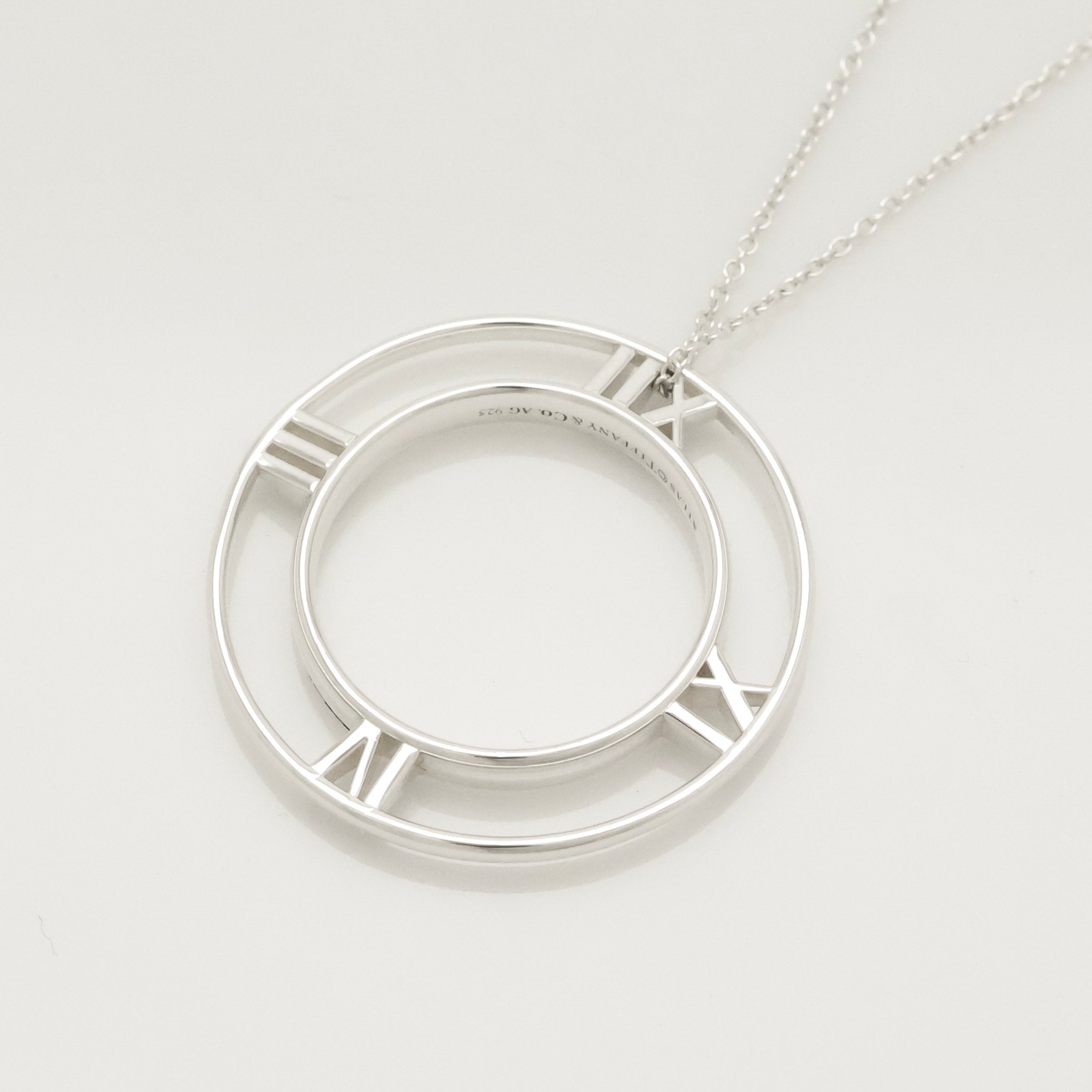 TIFFANY&Co. オープン アトラス メダリオン サークル ネックレス AG925