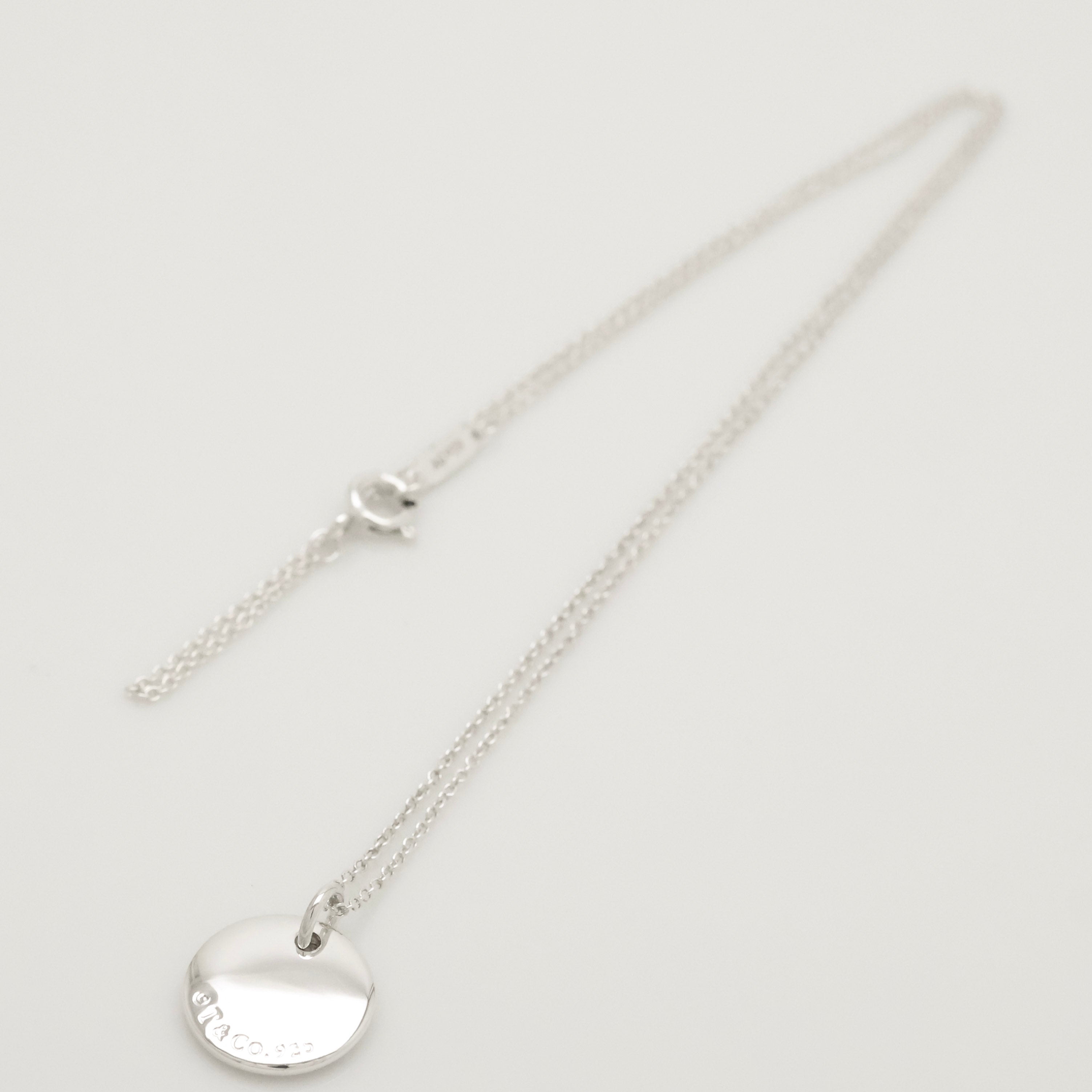 TIFFANY&Co. ノーツ レター ラウンド イニシャル H ディスク ネックレス AG925