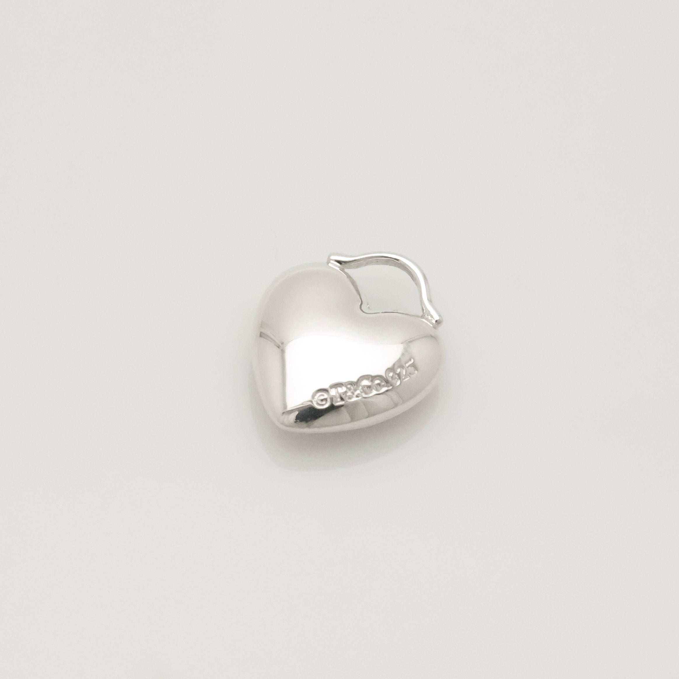 TIFFANY&Co. パフ ハート チャーム AG925