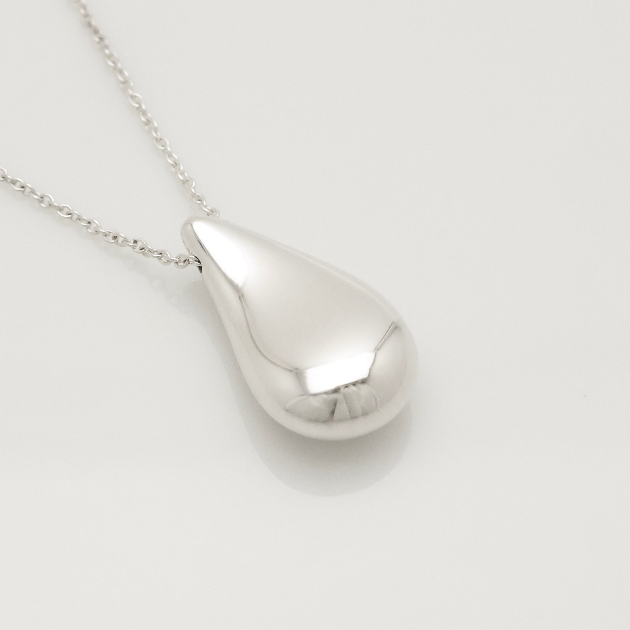 TIFFANY&Co. ラージ ティアドロップ エルサペレッティ ネックレス AG925