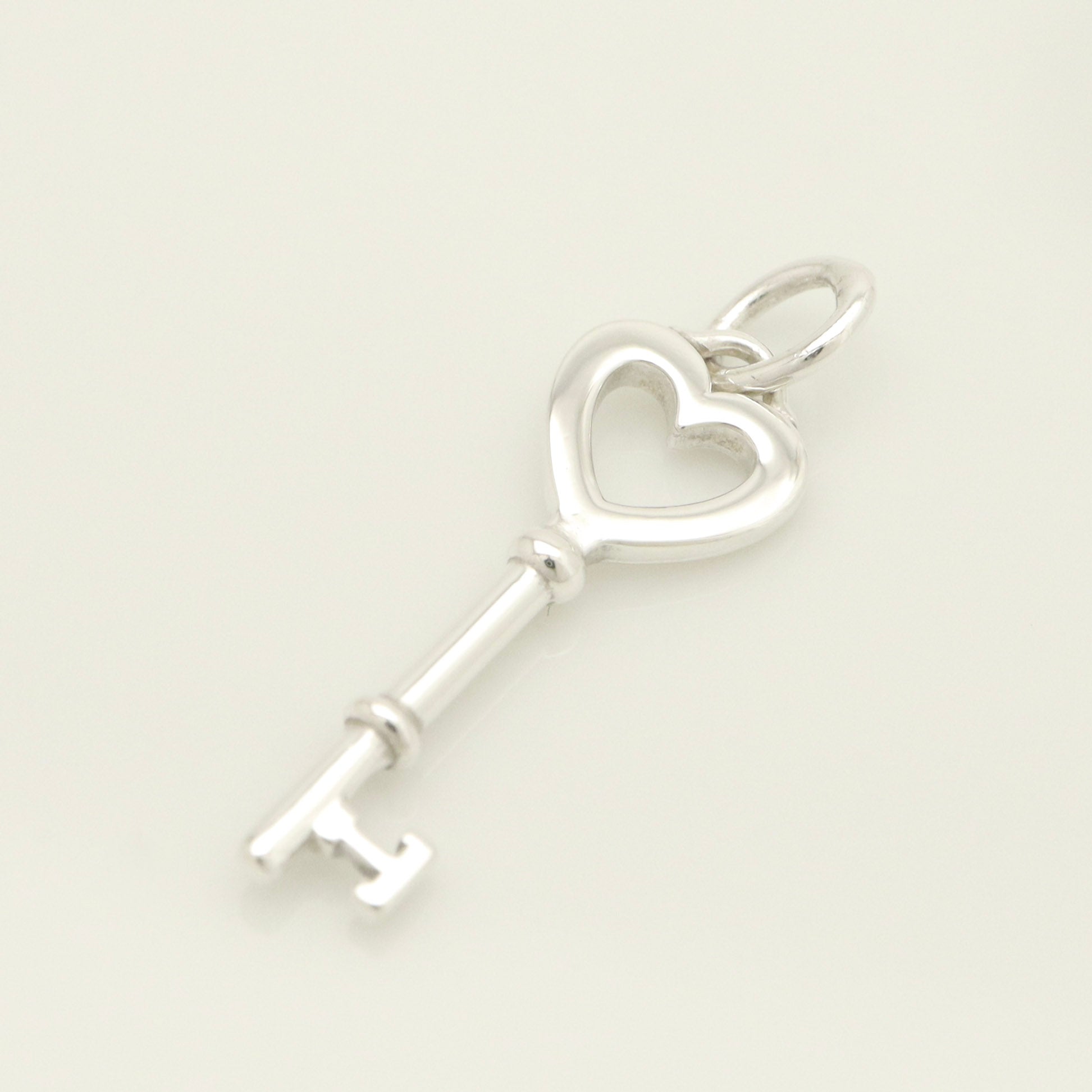 TIFFANY&Co.  オープン ハート キー チャーム AG925