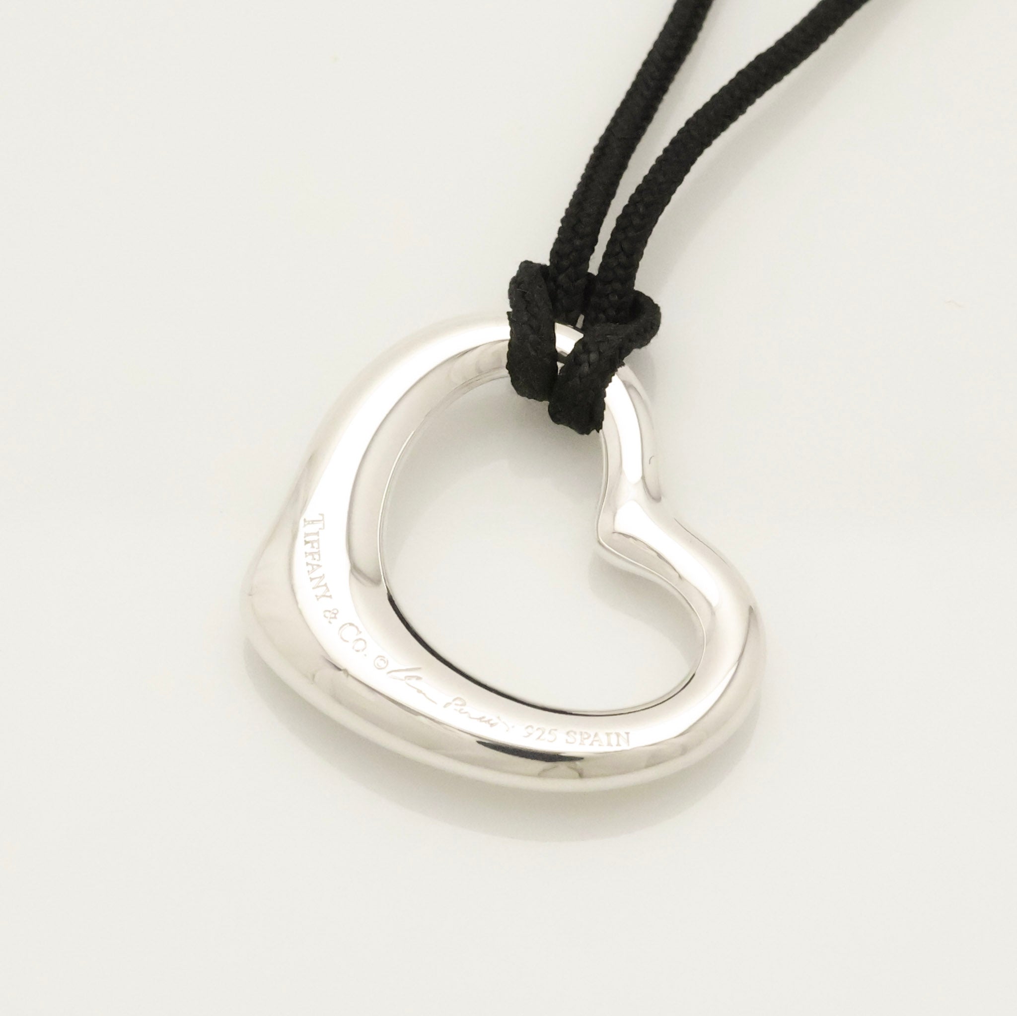  Tiffany & Co. Peretti Open Heart 1P Diamond Silk Cord Necklace Sterling Silver AG925 