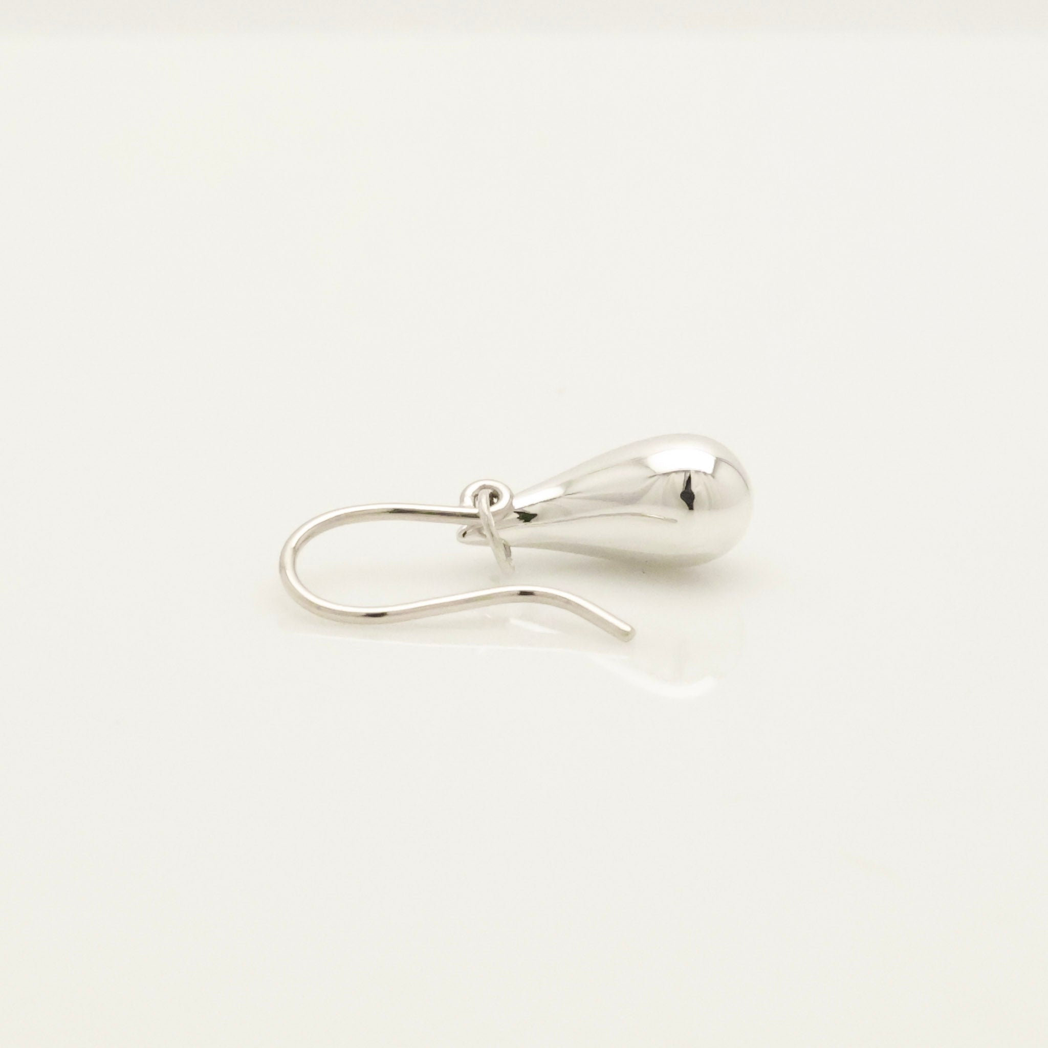 Tiffany & Co.SINGLE Peretti Teardrop Dangle Earrings Sterling Silver 925