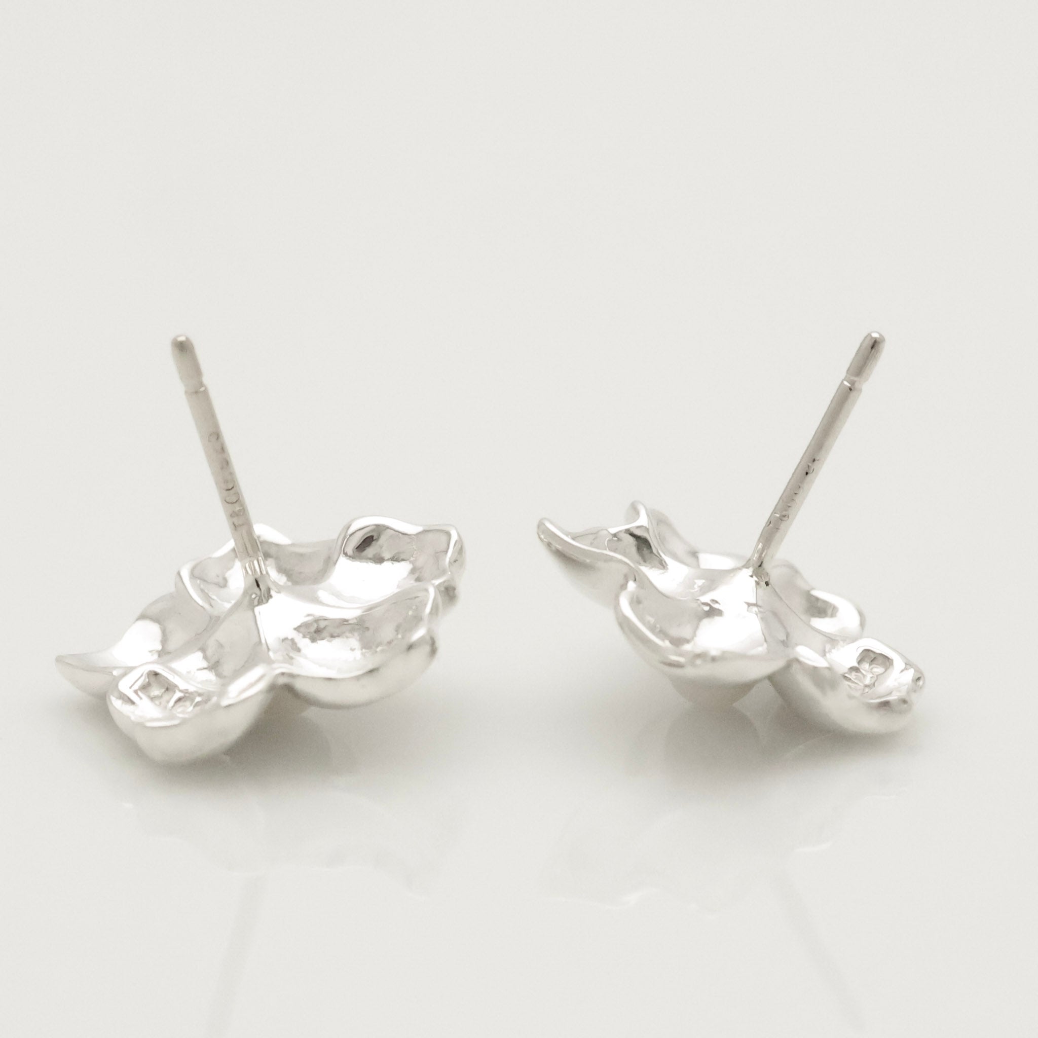 TIFFANY&Co. フラワー パール スタッド ピアス AG925