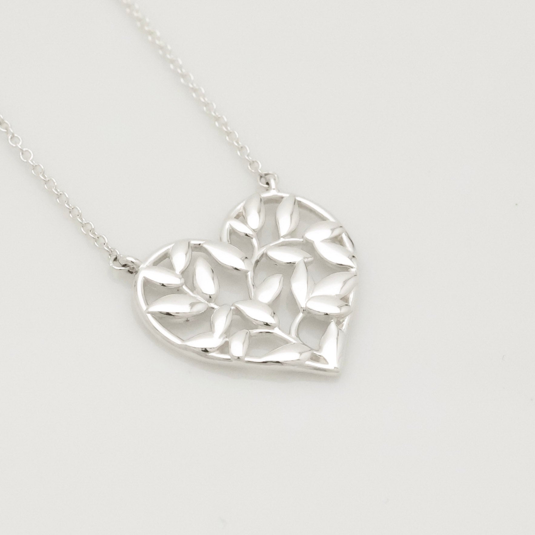 Tiffany & Co. Olive Leaf Heart Necklace Pendant Sterling Silver 925