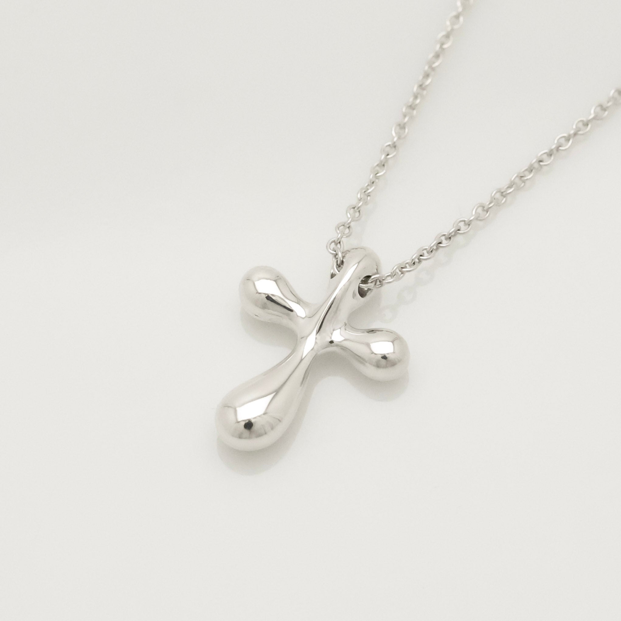  Tiffany & Co. Small Cross Pendant Necklace  Sterling Silver 925 
