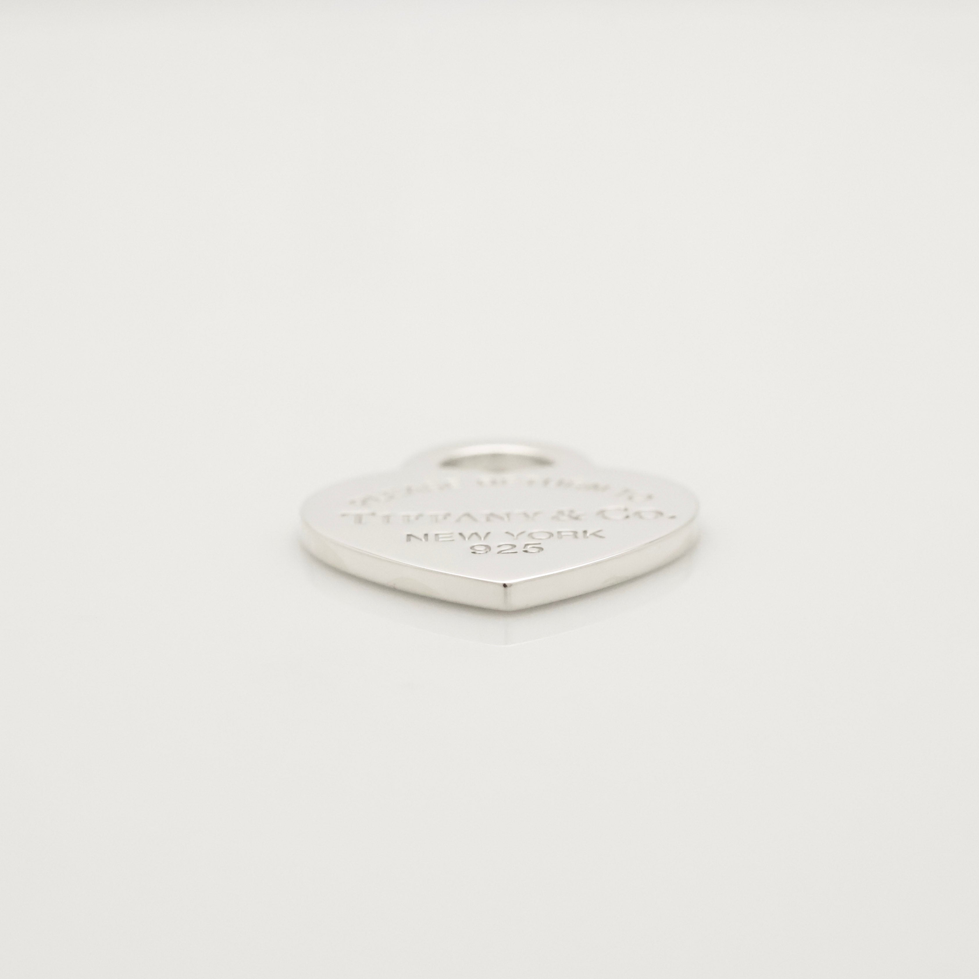TIFFANY&Co. リターントゥ ティファニー ミディアム ハート タグ チャーム AG925