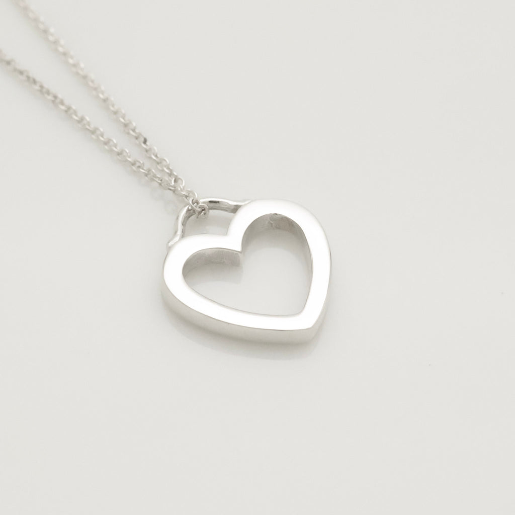  Tiffany & Co. Sentimental Heart Necklace Pendant Sterling Silver 925