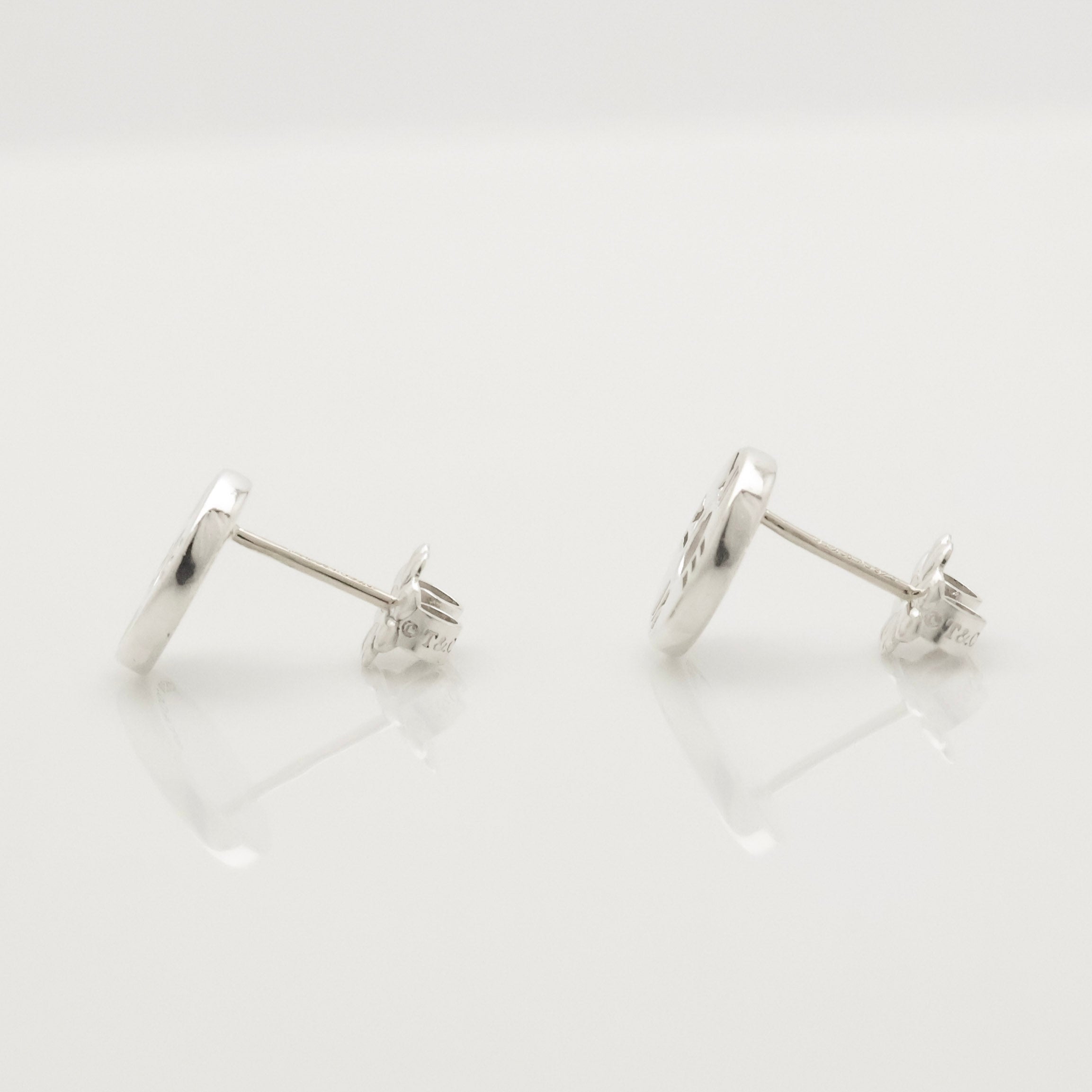 TIFFANY&Co. アトラス ピアスド サークル スタッド ピアス AG925