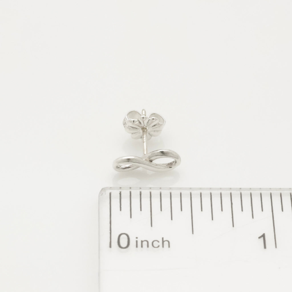 TIFFANY&Co. インフィニティ スタッド ピアス AG925