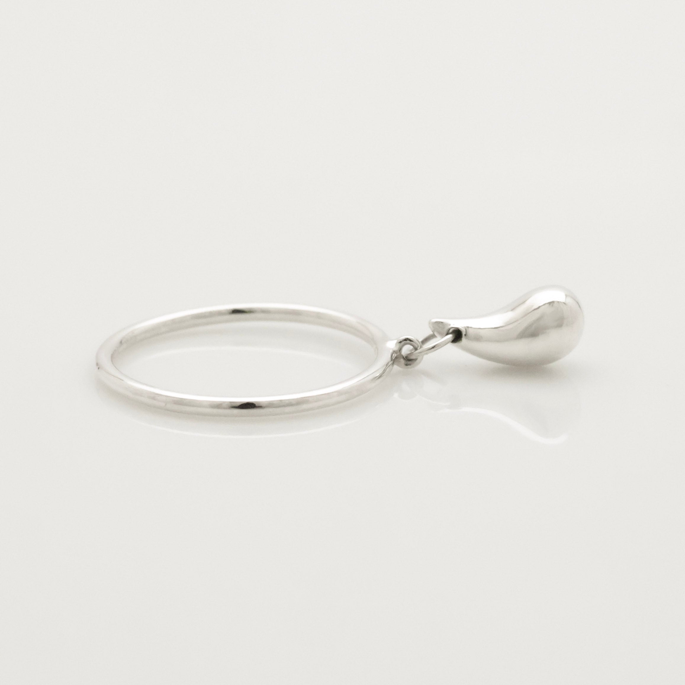 TIFFANY&Co. ティアドロップ エルサペレッティ ドロップ リング 10 号 AG925