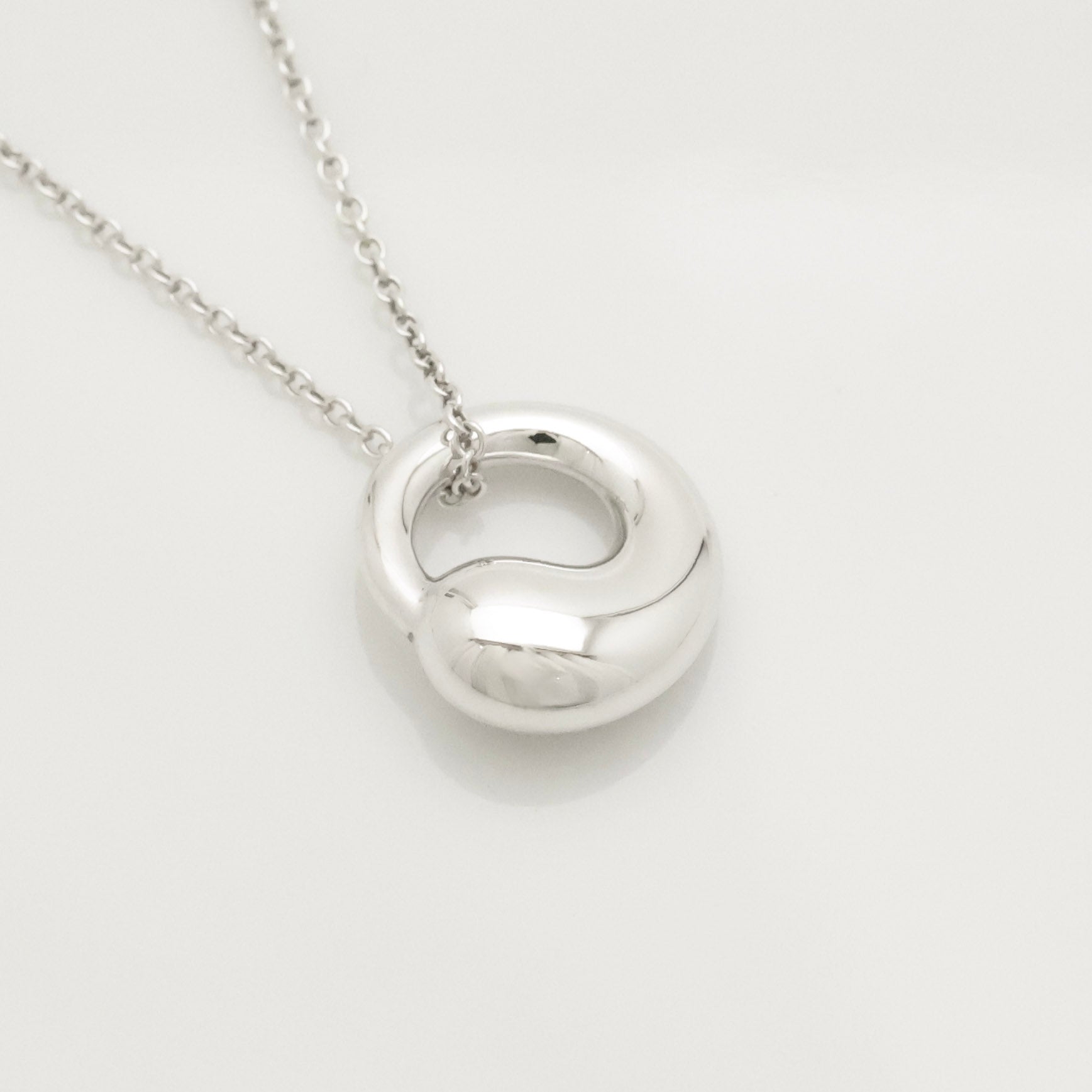 TIFFANY&Co. エターナル サークル エルサペレッティ ネックレス  AG925