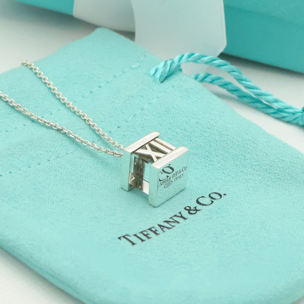 Tiffany & Co. アトラス キューブ クリスタル ネックレス AG925