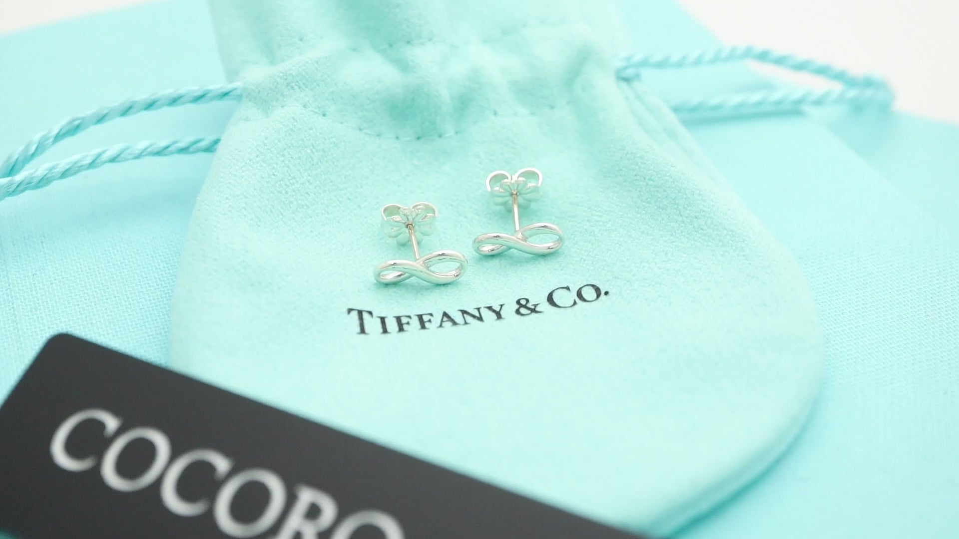 TIFFANY&Co. インフィニティ スタッド ピアス AG925