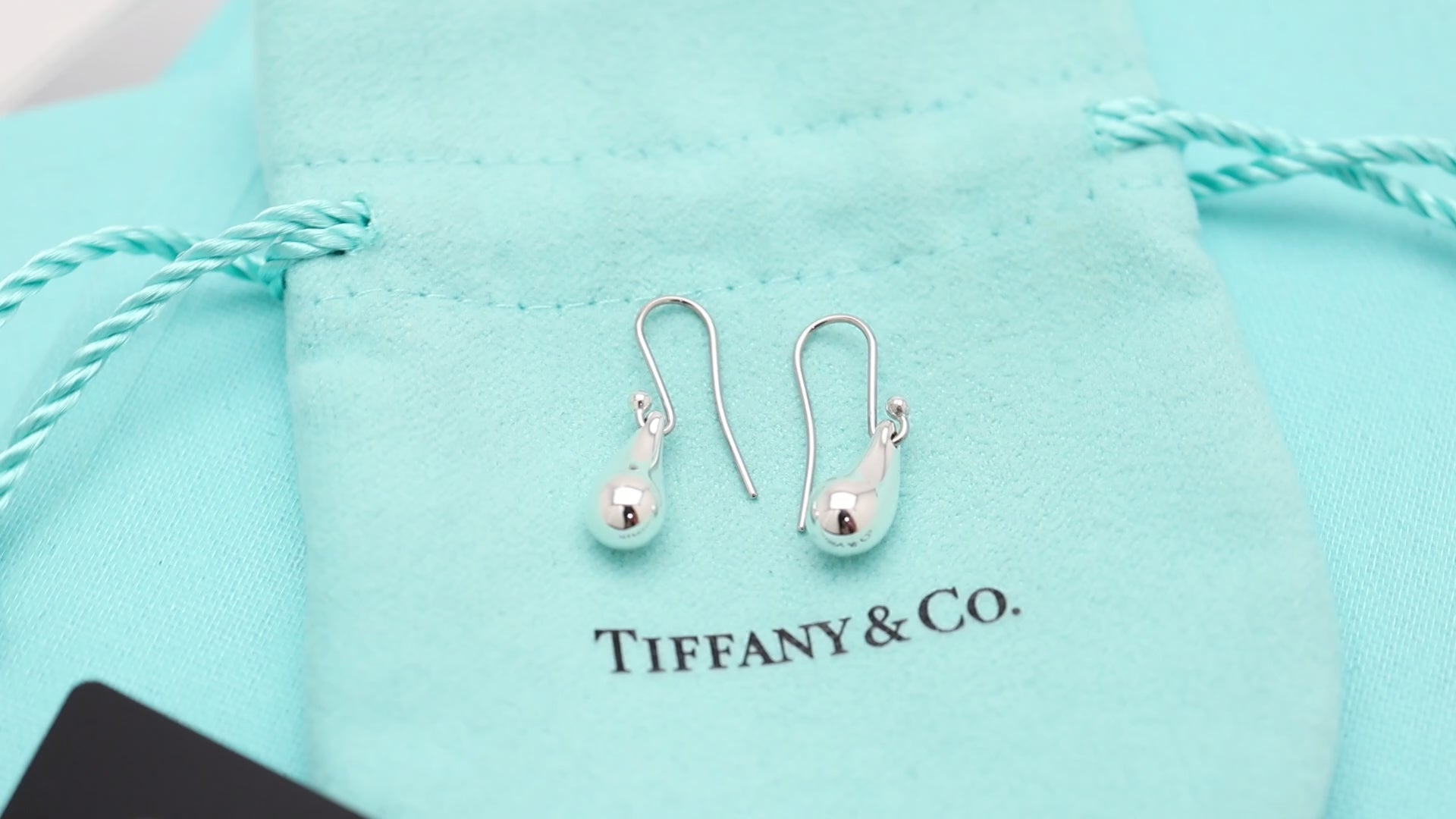 TIFFANY&Co. ティアドロップ エルサペレッティ フック ピアス AG925